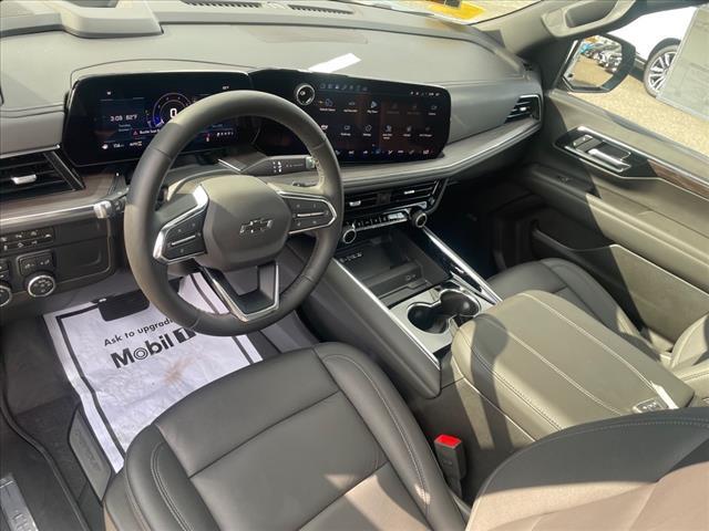 Photo of 2025 Sterling Gray Metallic Chevrolet Suburban