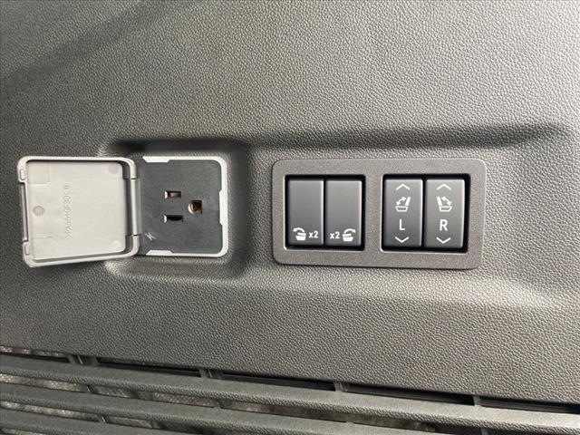 Photo of 2025 Sterling Gray Metallic Chevrolet Suburban