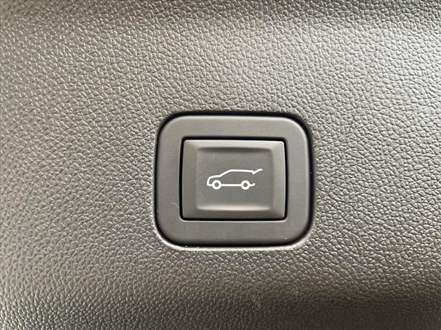 Photo of 2025 Sterling Gray Metallic Chevrolet Suburban