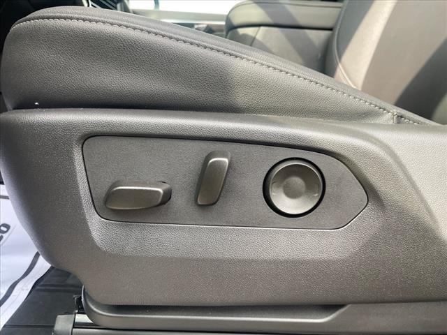 Photo of 2025 Sterling Gray Metallic Chevrolet Suburban