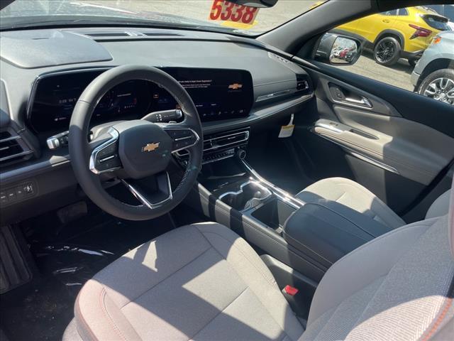 Photo of 2026 Mosaic Black Metallic Chevrolet Traverse