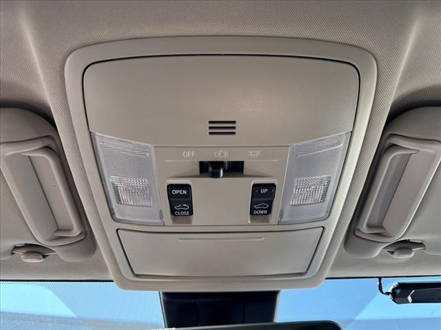 Photo of 2018 Electric Storm Bl Toyota RAV4
