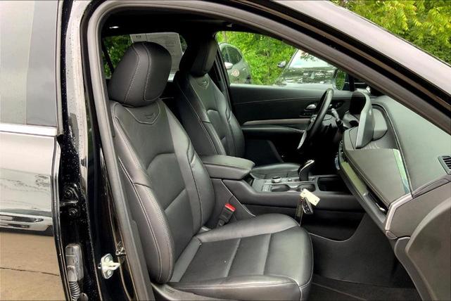 Photo of 2024 Black Metallic Cadillac XT4