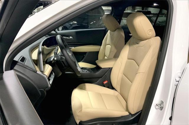 Photo of 2025 Crystal White Tri-Coat Cadillac XT4
