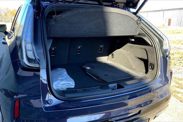 Photo of 2025 Midnight Sky Cadillac XT4