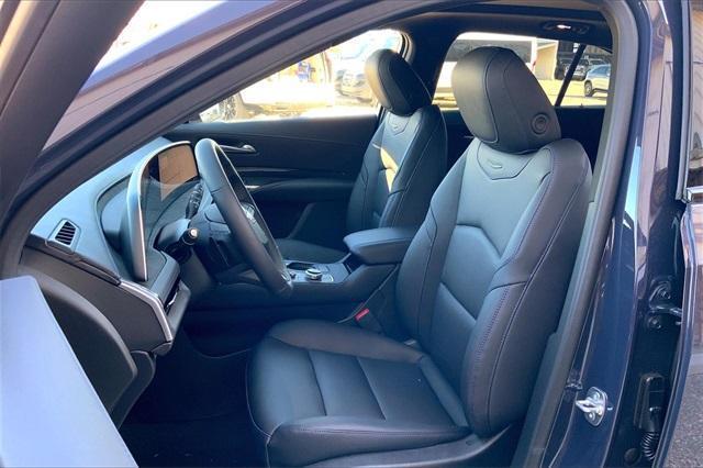 Photo of 2025 Midnight Sky Cadillac XT4