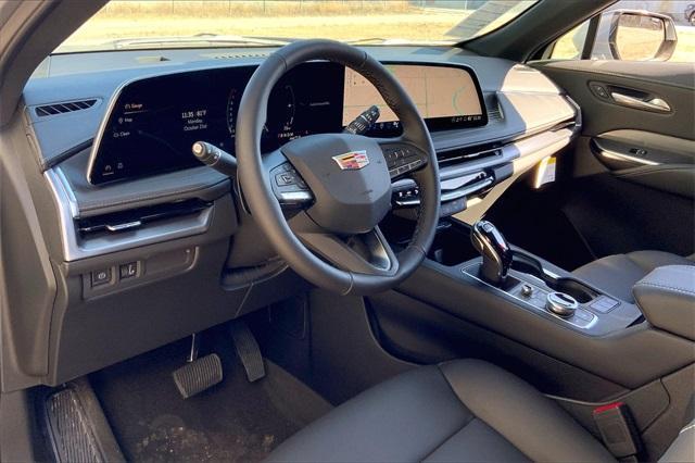 Photo of 2025 Silver Metallic Cadillac XT4