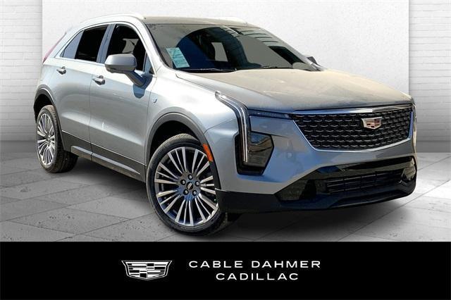 Photo of 2025 Silver Metallic Cadillac XT4
