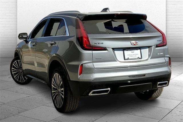 Photo of 2025 Silver Metallic Cadillac XT4