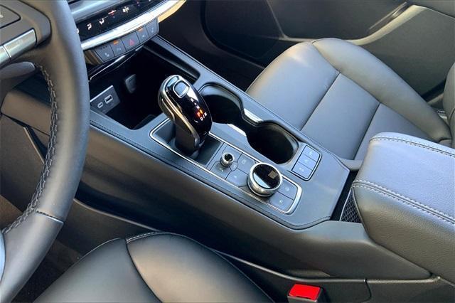Photo of 2025 Silver Metallic Cadillac XT4