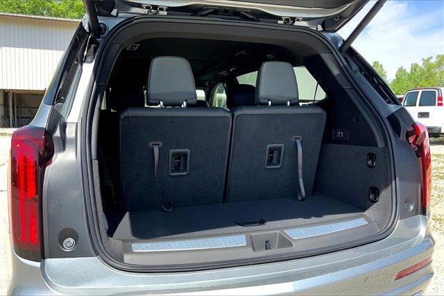 Photo of 2025 Silver Metallic Cadillac XT6