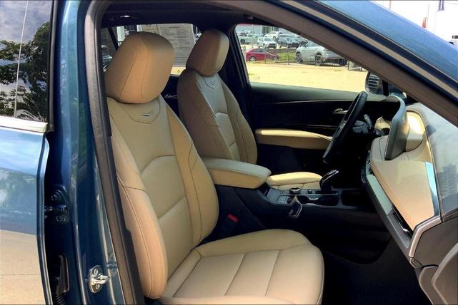 Photo of 2025 Deep Sea Metallic Cadillac XT4