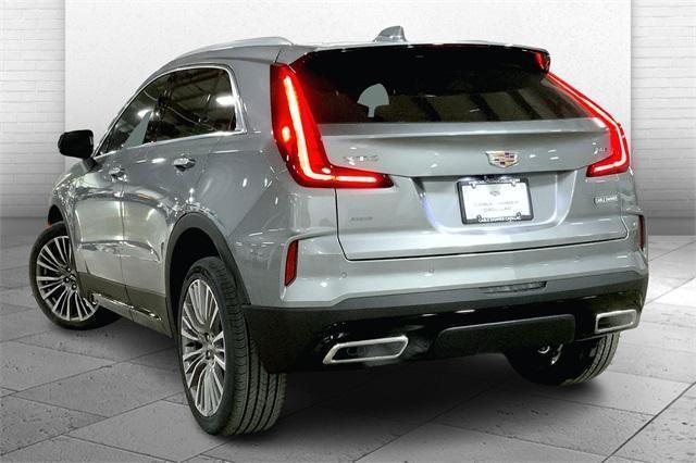 Photo of 2025 Silver Metallic Cadillac XT4