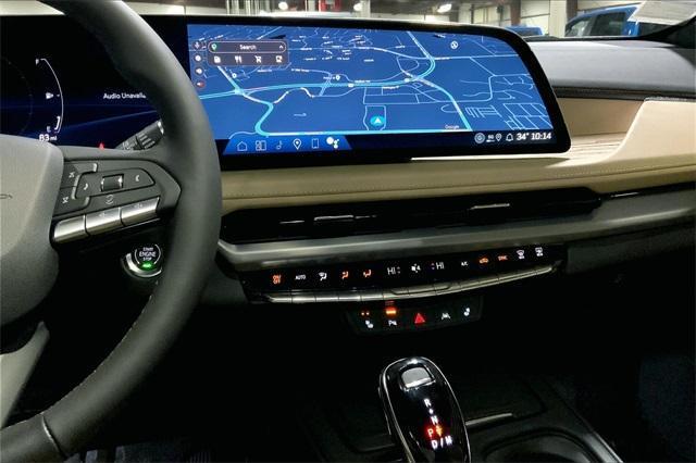 Photo of 2025 Silver Metallic Cadillac XT4