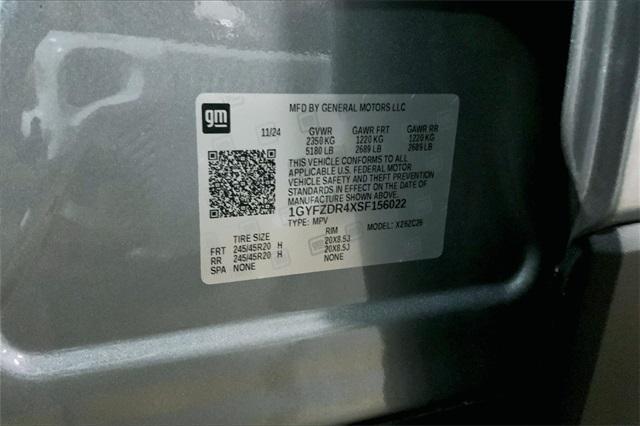 Photo of 2025 Silver Metallic Cadillac XT4