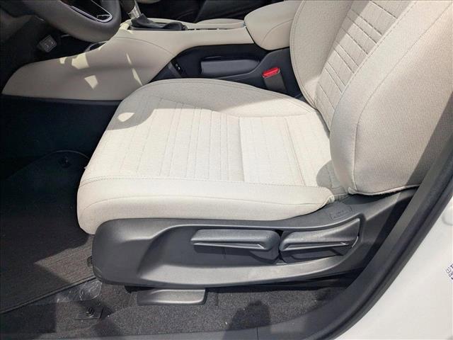 Photo of 2026 Platinum White Pearl Honda HR-V