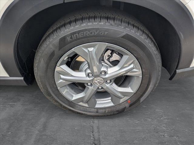 Photo of 2026 Platinum White Pearl Honda HR-V