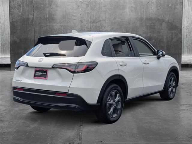 Photo of 2026 Platinum White Pearl Honda HR-V