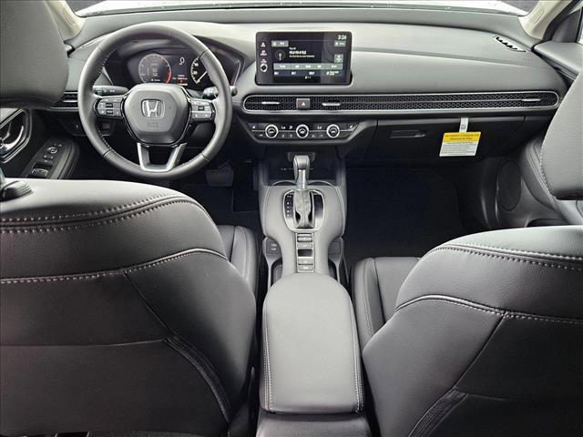 Photo of 2026 Platinum White Pearl Honda HR-V