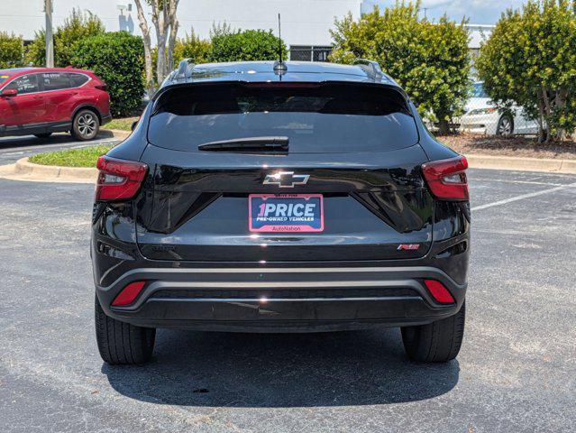 Photo of 2024 Mosaic Black Metallic Chevrolet Trax