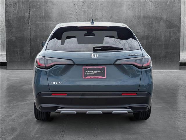 Photo of 2025 Nordic Forest Pearl Honda HR-V