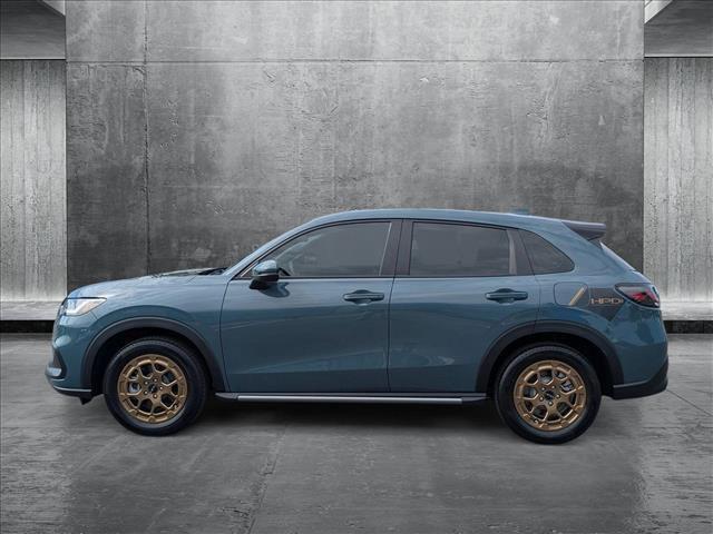 Photo of 2025 Nordic Forest Pearl Honda HR-V