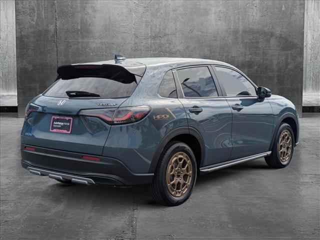 Photo of 2025 Nordic Forest Pearl Honda HR-V
