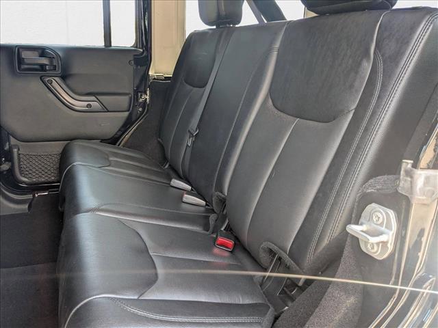 Photo of 2017 Black Clearcoat Jeep Wrangler Unlimited