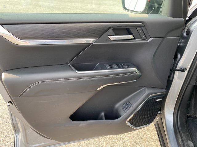 Photo of 2025 Sterling Metallic GMC Acadia