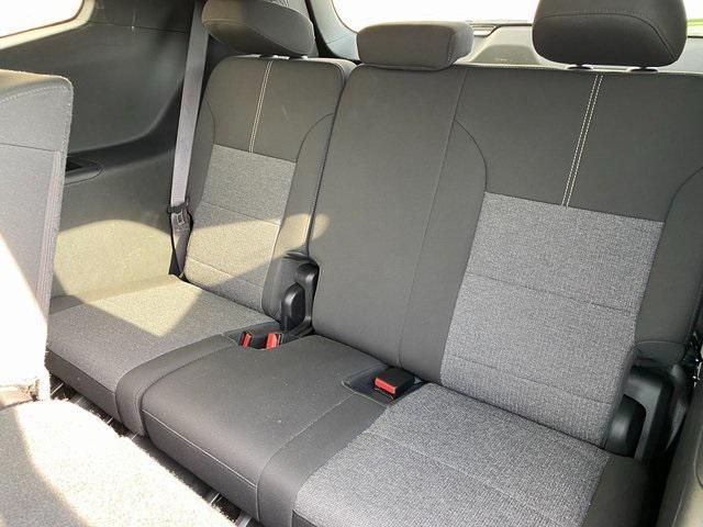 Photo of 2025 Sterling Metallic GMC Acadia
