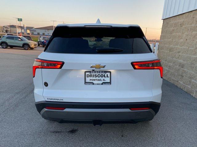 Photo of 2025 Summit White Chevrolet Equinox