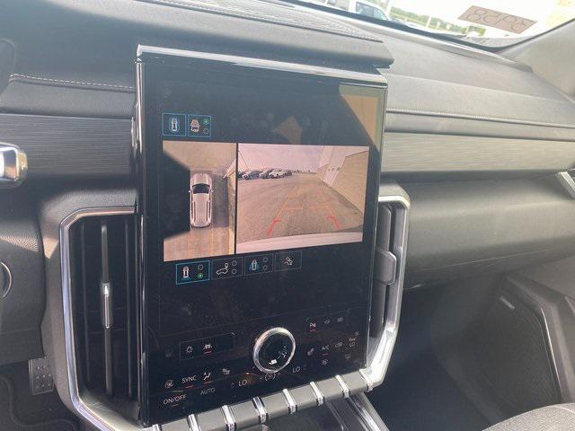 Photo of 2025 Summit White GMC Acadia