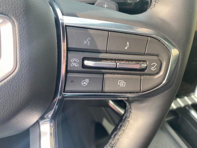 Photo of 2025 Summit White GMC Acadia