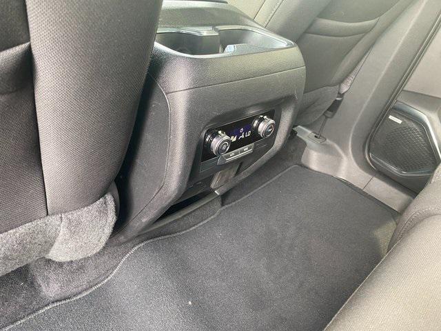 Photo of 2025 Summit White GMC Acadia