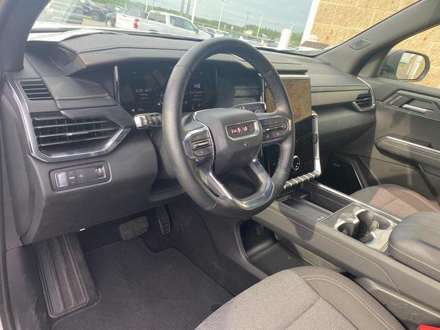 Photo of 2025 Summit White GMC Acadia