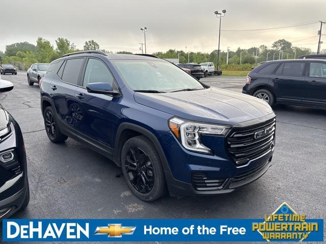 Photo of 2022 Marine Metallic GMC Terrain