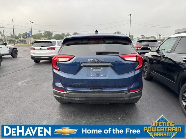 Photo of 2022 Marine Metallic GMC Terrain