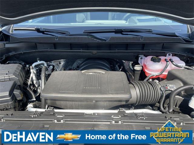 Photo of 2025 Sterling Gray Metallic Chevrolet Suburban