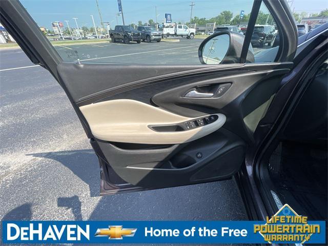 Photo of 2018 Midnight Amethyst Metallic Buick Envision