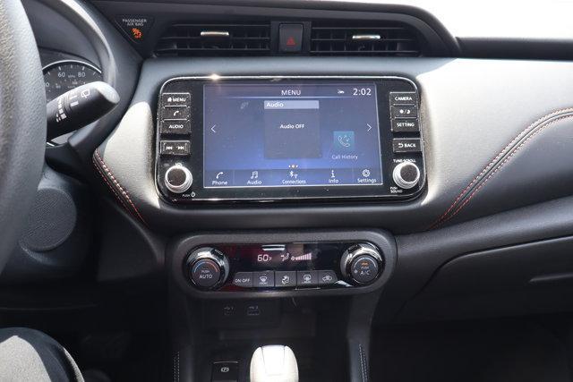Photo of 2024 Orange Metallic Nissan Kicks