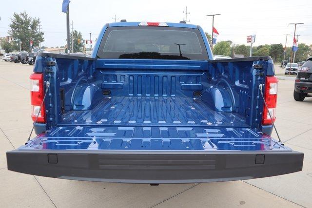 Photo of 2022 Atlas Blue Metallic Ford F-150