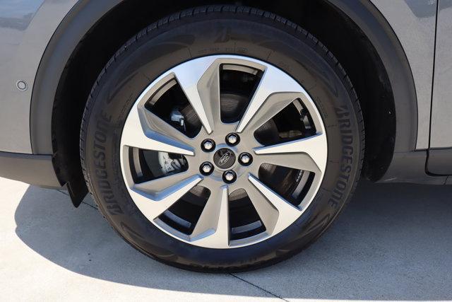 Photo of 2023 Gray Ford Escape