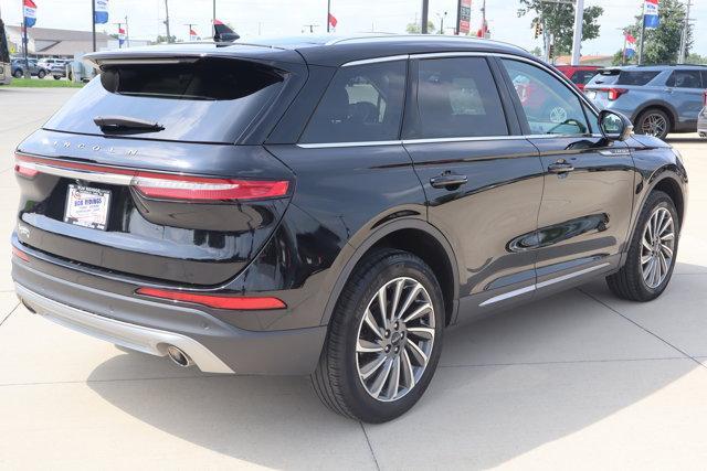 Photo of 2023 Black Lincoln Corsair