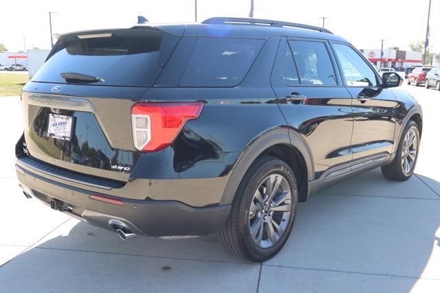 Photo of 2023 Black Ford Explorer