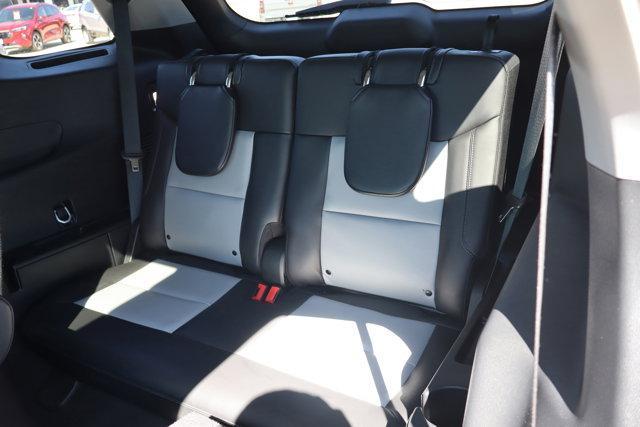 Photo of 2023 Black Ford Explorer