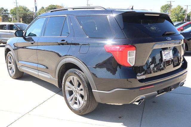 Photo of 2023 Black Ford Explorer