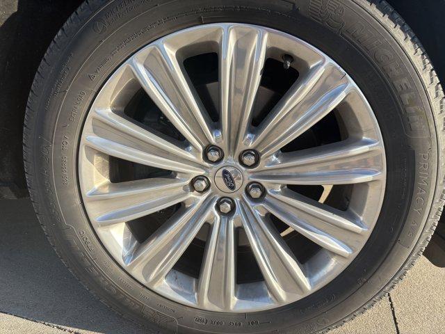 Photo of 2022 Gray Ford Explorer
