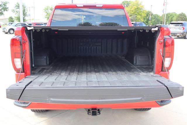 Photo of 2022 Red GMC Sierra 1500