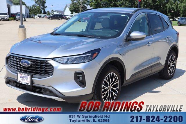 Photo of 2024 Silver Ford Escape