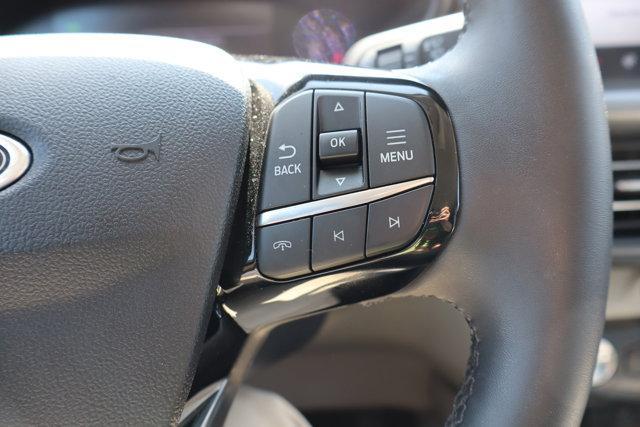 Photo of 2024 Silver Ford Escape